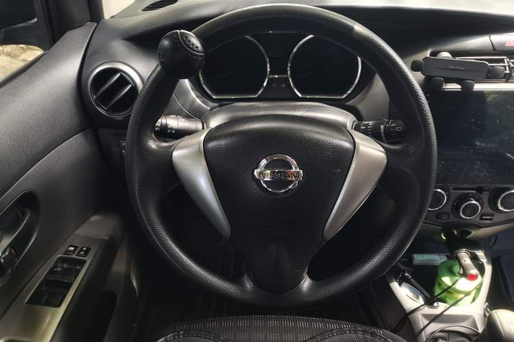 Used Nissan Livina 2013 Jingrui 1.6XL Manual Comfort Edition Steering Wheel