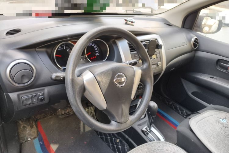 Used Nissan Livina 2013 1.6XL CVT Luxury Edition Steering Wheel