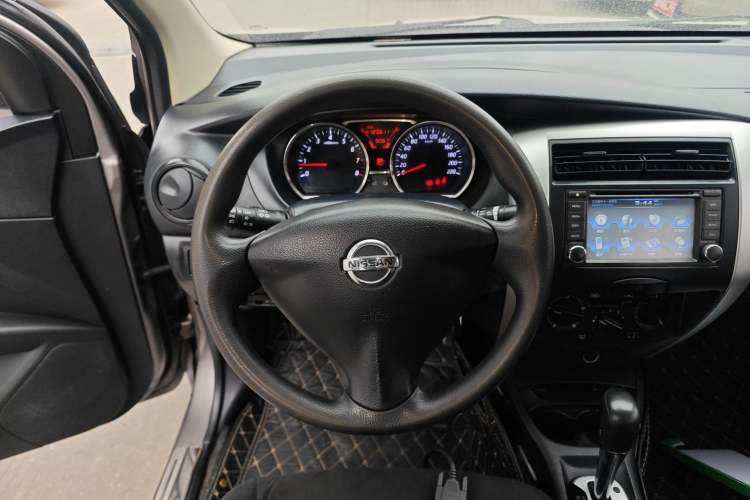 Used Nissan Livina 2013 1.6XE CVT Comfort Edition Steering Wheel