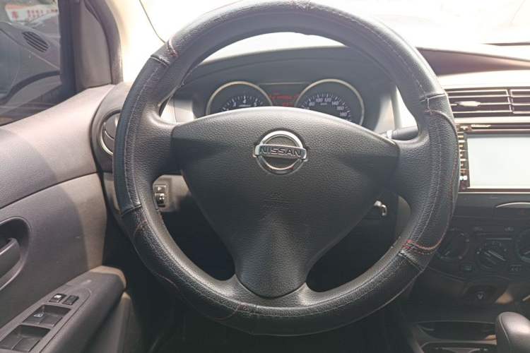 Used Nissan Livina 2013 1.6XE CVT Comfort Edition Steering Wheel