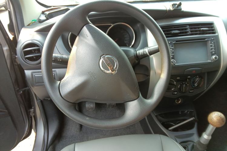 Used Nissan Livina 2013 1.6XE Manual Comfort Edition Steering Wheel