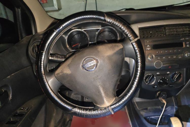 Used Nissan Livina 2013 1.6XE Manual Comfort Edition Steering Wheel