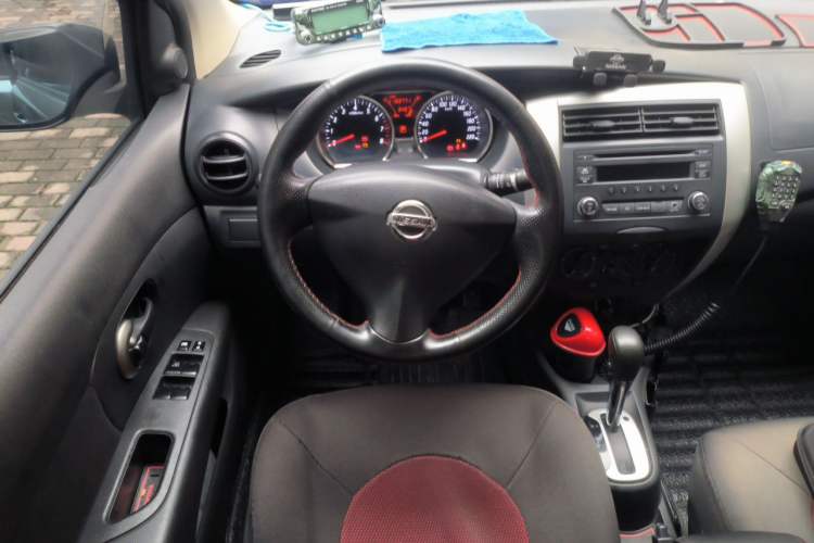 Used Nissan Livina 2013 1.6XE CVT Comfort Edition Steering Wheel