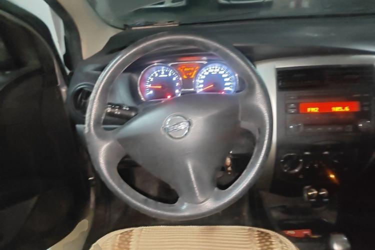 Used Nissan Livina 2013 1.6XE Manual Comfort Edition Steering Wheel