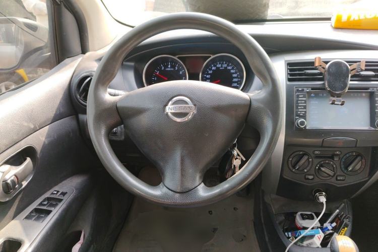 Used Nissan Livina 2013 1.6XE Manual Comfort Edition Steering Wheel