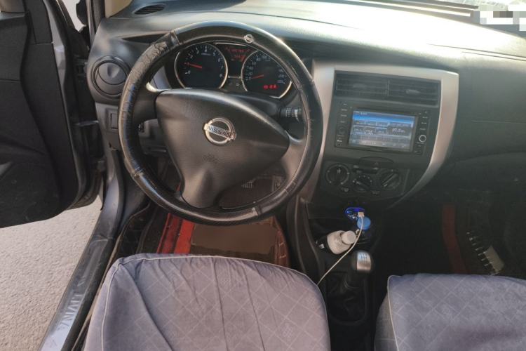 Used Nissan Livina 2013 1.6XE Manual Comfort Edition Steering Wheel