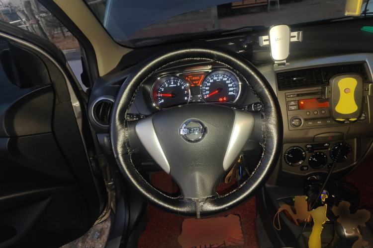 Used Nissan Livina 2013 Jingrui 1.6XL Manual Comfort Edition Steering Wheel