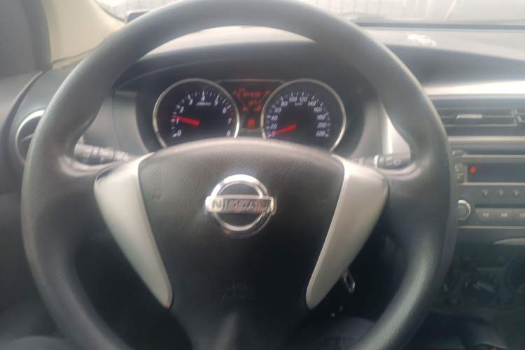 Used Nissan Livina 2013 Jinrui 1.6XL CVT Comfort Edition Steering Wheel