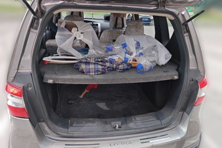Used Nissan Livina 2013 Jingrui 1.6XL Manual Comfort Edition Trunk