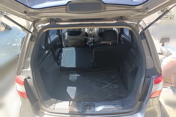 Used Nissan Livina 2013 JINRUI 1.6XV CVT Luxury Edition Trunk