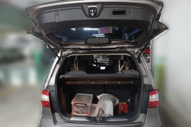 Used Nissan Livina 2013 Jingrui 1.6XL Manual Comfort Edition Trunk