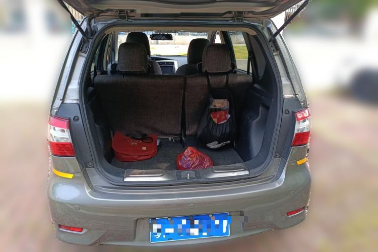Used Nissan Livina 2013 1.6XL Manual Luxury Edition Trunk