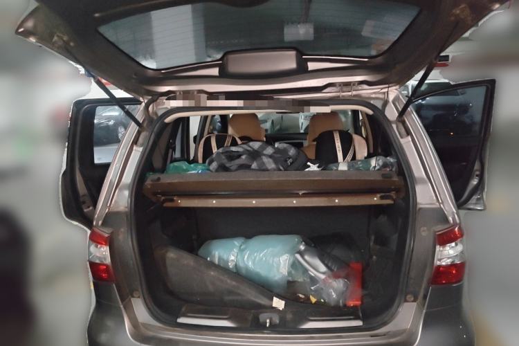 Used Nissan Livina 2013 1.6XE Manual Comfort Edition Trunk