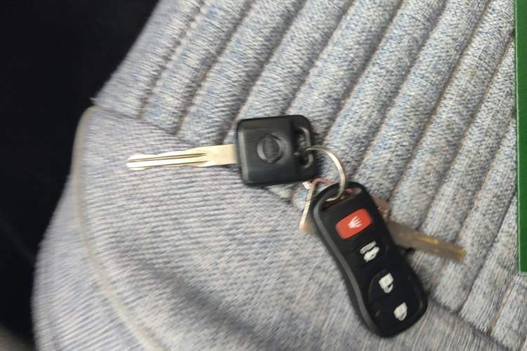 Used Nissan Livina 2013 1.6XE CVT Comfort Edition Vehicle Key