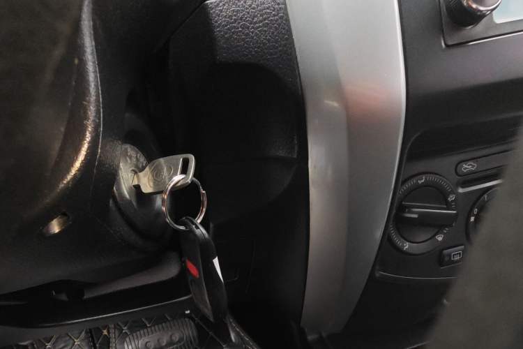 Used Nissan Livina 2013 1.6XE CVT Comfort Edition Vehicle Key