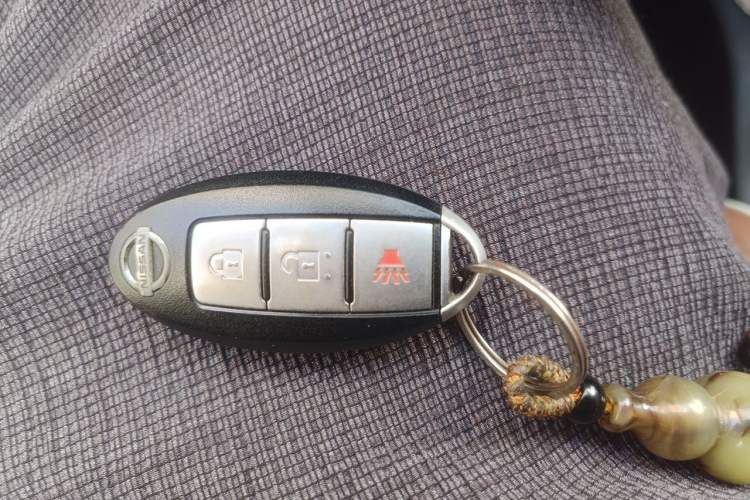 Used Nissan Livina 2013 JINRUI 1.6XV CVT Luxury Edition Vehicle Key