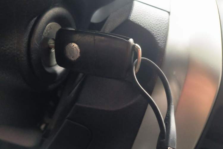 Used Nissan Livina 2013 1.6XE CVT Comfort Edition Vehicle Key