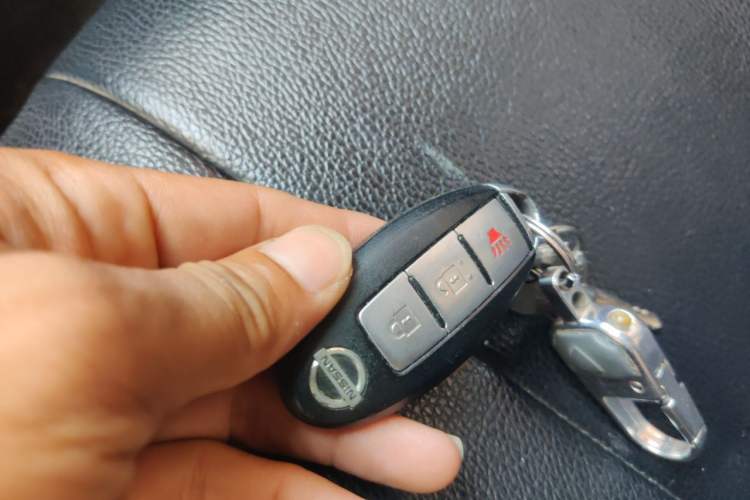 Used Nissan Livina 2013 JINRUI 1.6XV CVT Luxury Edition Vehicle Key