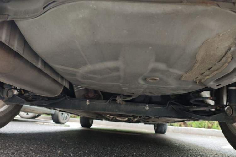 Used Nissan Livina 2013 JINRUI 1.6XV CVT Luxury Edition Chassis Rear