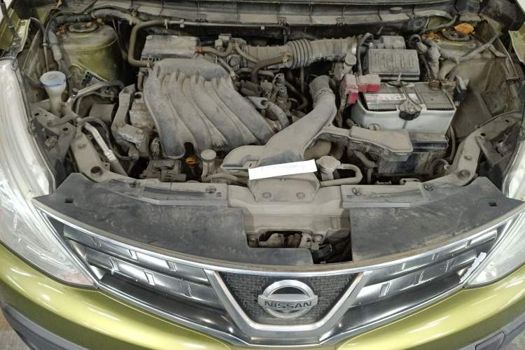 Used Nissan Livina 2013 Jinrui 1.6XL CVT Comfort Edition Engine Bay