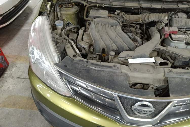 Used Nissan Livina 2013 Jinrui 1.6XL CVT Comfort Edition Engine Bay Right
