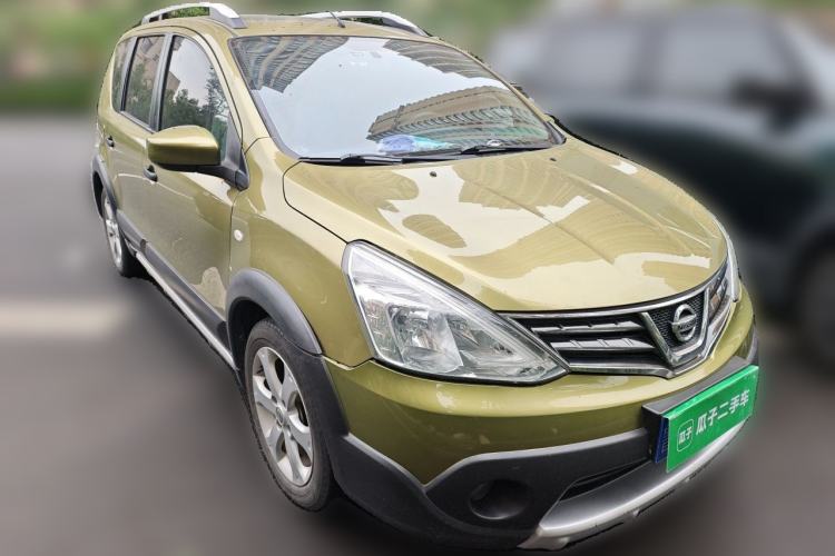 Used Nissan Livina 2013 JINRUI 1.6XV CVT Luxury Edition Front Right 45 Deg