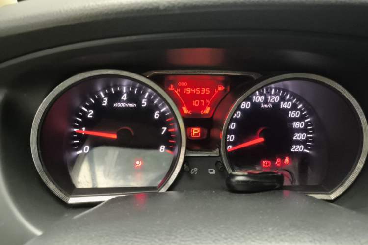Used Nissan Livina 2013 JINRUI 1.6XV CVT Luxury Edition Instrument Cluster