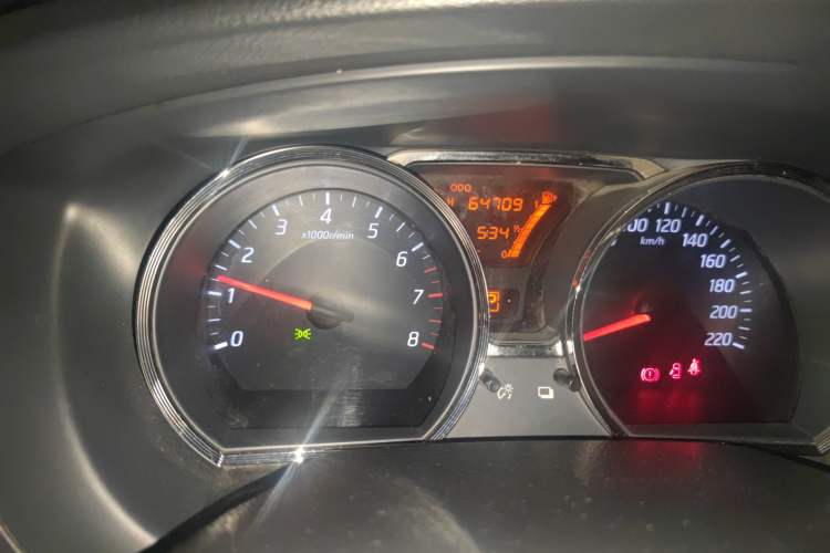 Used Nissan Livina 2013 JINRUI 1.6XV CVT Luxury Edition Odometer Close Up