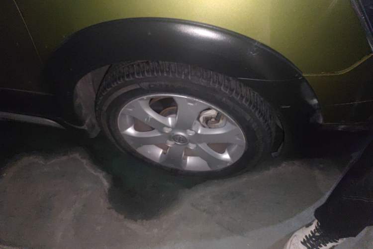 Used Nissan Livina 2013 JINRUI 1.6XV CVT Luxury Edition Right Front Wheel Hub