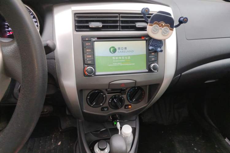 Used Nissan Livina 2013 JINRUI 1.6XV CVT Luxury Edition Audio And AC Panel