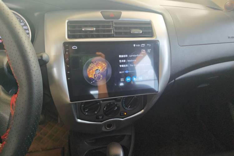Used Nissan Livina 2013 JINRUI 1.6XV CVT Luxury Edition Audio And AC Panel