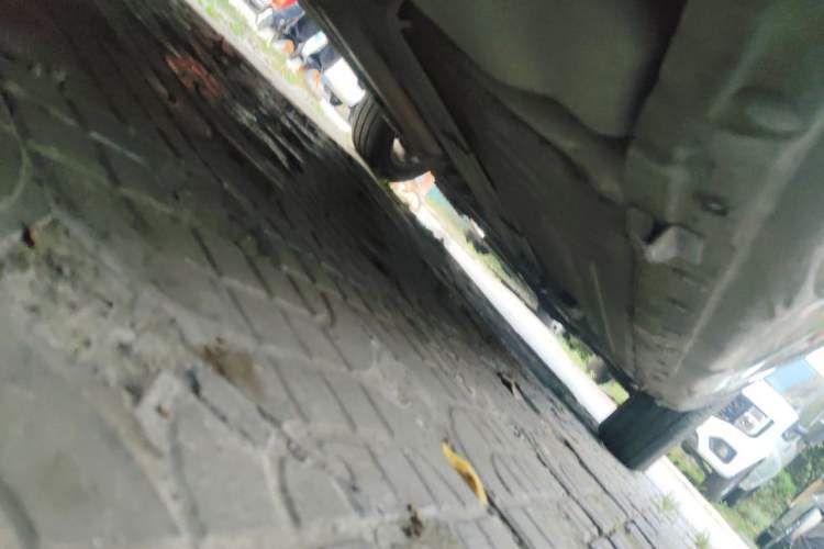 Used Nissan Livina 2013 1.6XE Manual Comfort Edition Chassis Rear Right