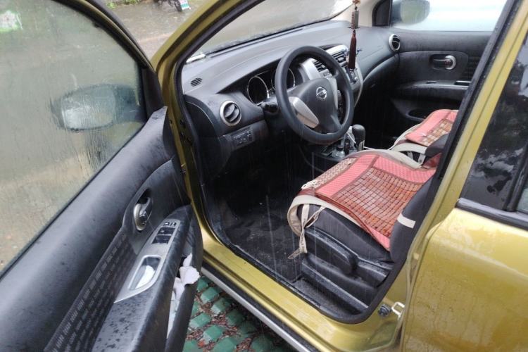 Used Nissan Livina 2013 JINRUI 1.6XV CVT Luxury Edition Driver Seat