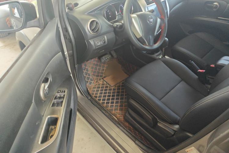 Used Nissan Livina 2013 JINRUI 1.6XV CVT Luxury Edition Driver Seat