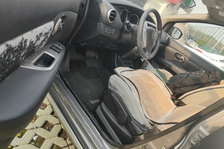 Used Nissan Livina 2013 JINRUI 1.6XV CVT Luxury Edition Driver Seat
