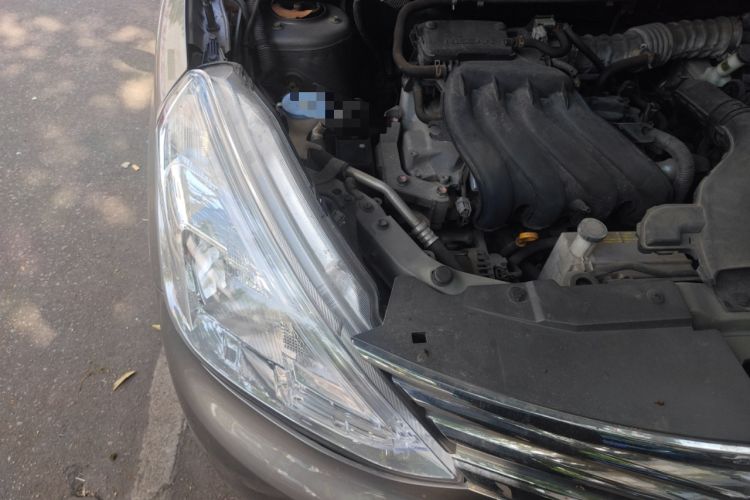 Used Nissan Livina 2013 1.6XE CVT Comfort Edition Engine Bay Right