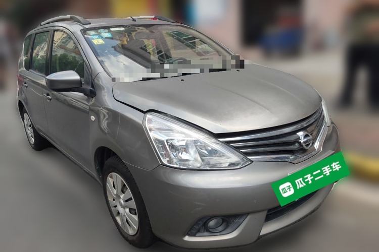 Used Nissan Livina 2013 1.6XE Manual Comfort Edition Front Right 45 Deg