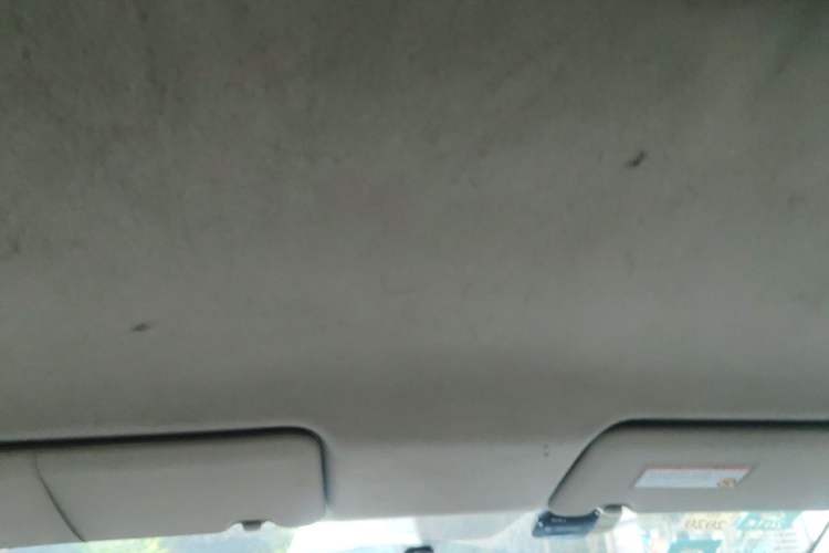 Used Nissan Livina 2013 1.6XE Manual Comfort Edition Headliner