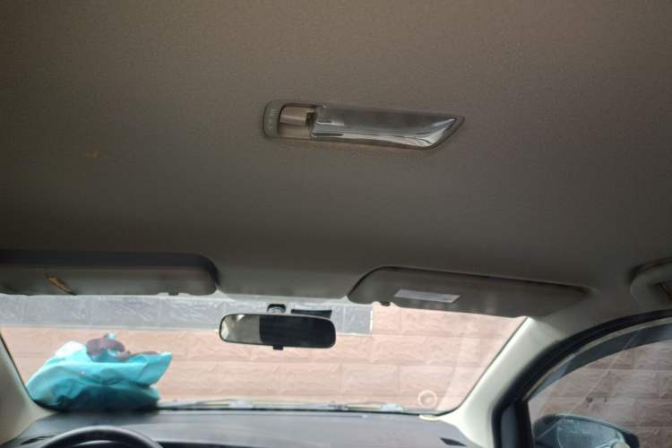 Used Nissan Livina 2013 Jingrui 1.6XL Manual Comfort Edition Headliner
