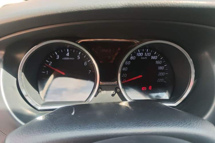 Used Nissan Livina 2013 Jingrui 1.6XL Manual Comfort Edition Instrument Cluster