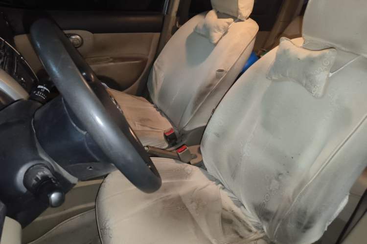 Used Nissan Livina 2013 1.6XE Manual Comfort Edition Left Front Seat