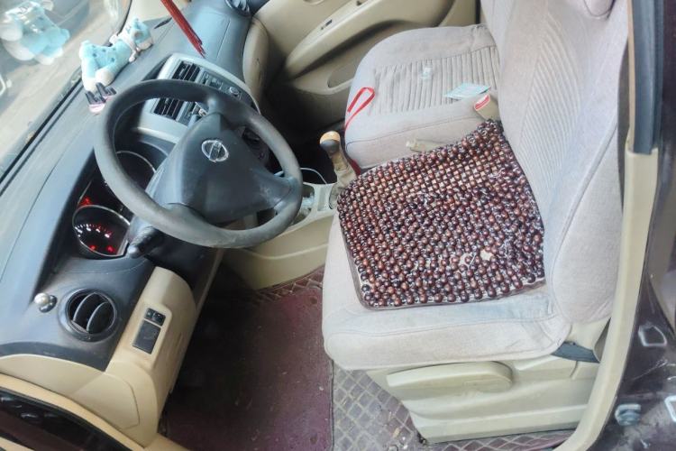 Used Nissan Livina 2013 1.6XE Manual Comfort Edition Left Front Seat