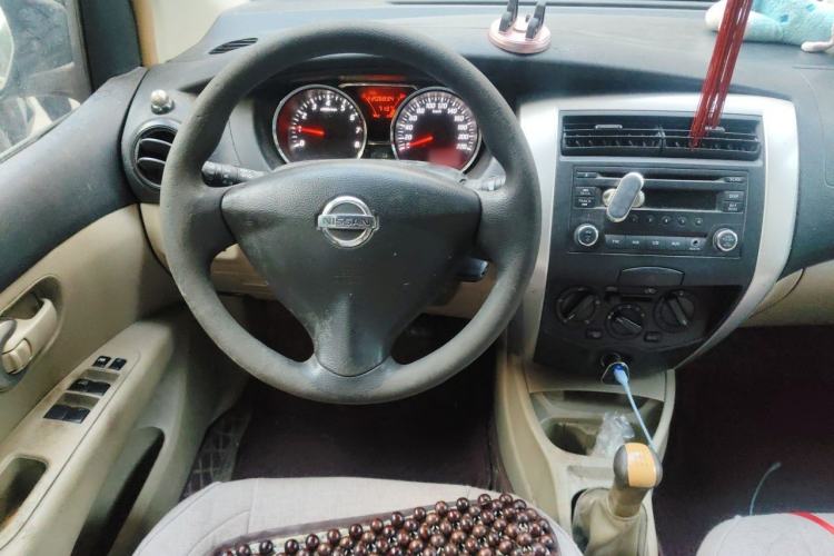 Used Nissan Livina 2013 1.6XE Manual Comfort Edition Steering Wheel