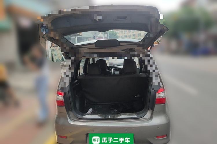Used Nissan Livina 2013 1.6XE Manual Comfort Edition Trunk