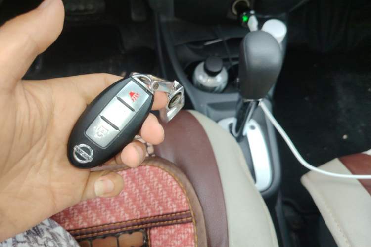 Used Nissan Livina 2013 JINRUI 1.6XV CVT Luxury Edition Vehicle Key