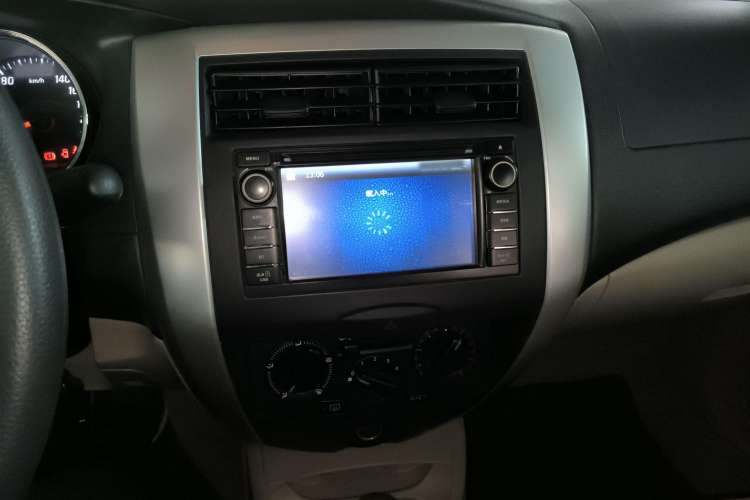 Used Nissan Livina 2013 1.6XE CVT Comfort Edition Audio And AC Panel