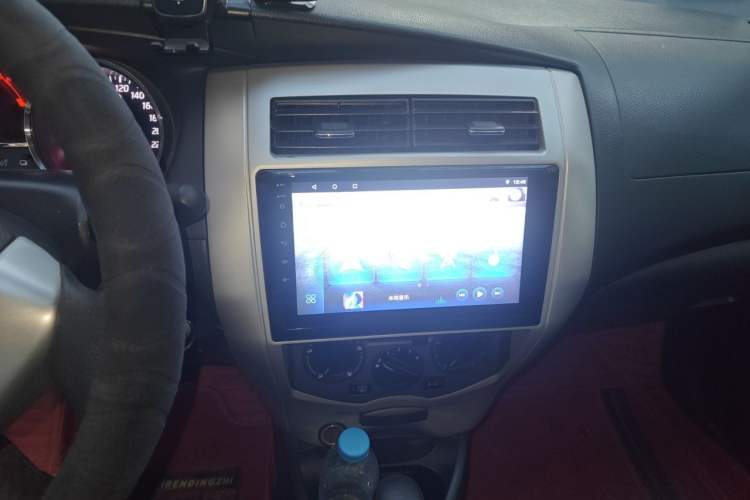 Used Nissan Livina 2013 Jinrui 1.6XL CVT Comfort Edition Audio And AC Panel
