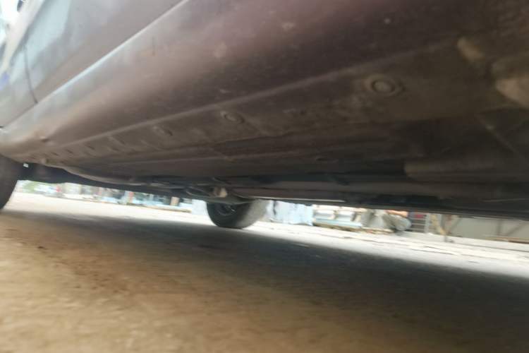 Used Nissan Livina 2013 1.6XE Manual Comfort Edition Chassis Front Right