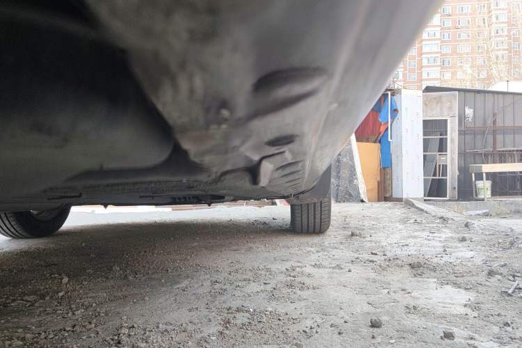 Used Nissan Livina 2013 1.6XE Manual Comfort Edition Chassis Rear Right