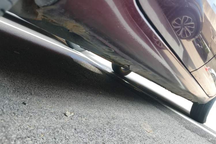 Used Nissan Livina 2013 1.6XE Manual Comfort Edition Chassis Rear Right